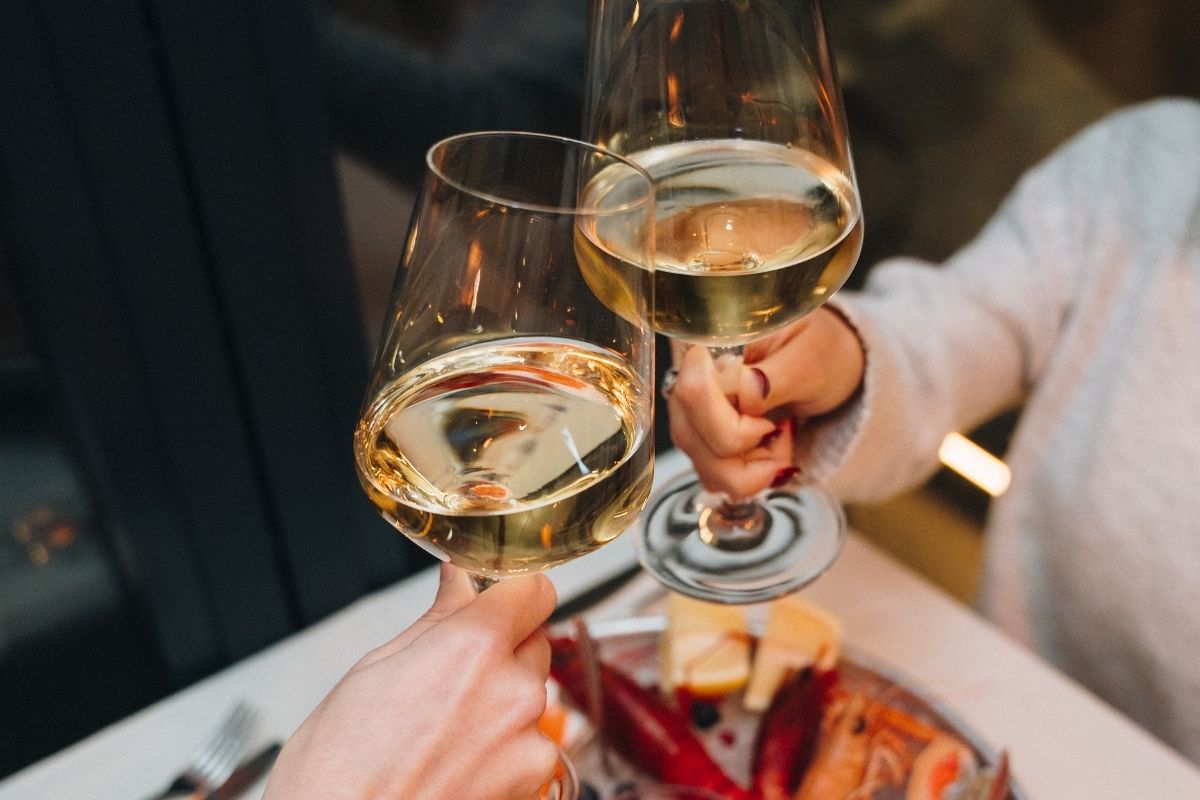 Ristorante a Milano con Cantina fornita